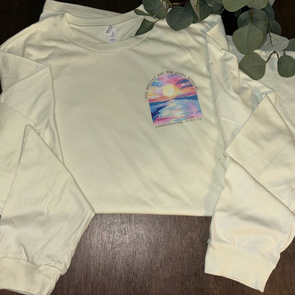Long sleeve graphic tee